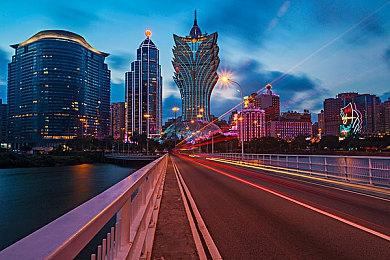 今晚停服！网易发布致暴雪国服玩家告别信